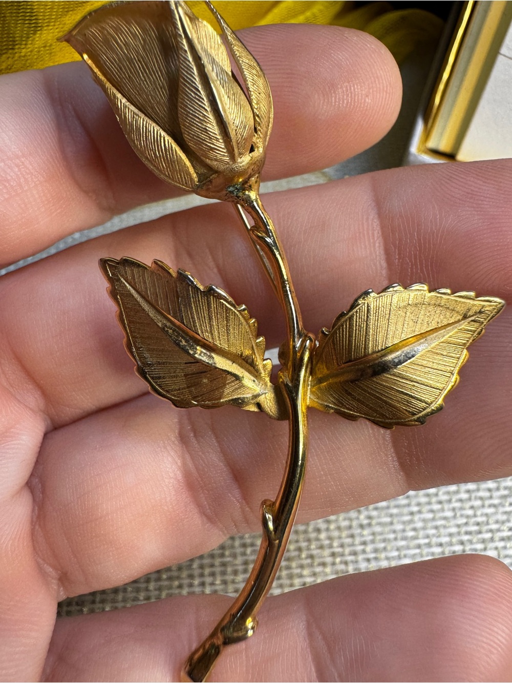 Vintage Giovanni Gold Rose Brooch Pin - Elegant Floral Jewelry